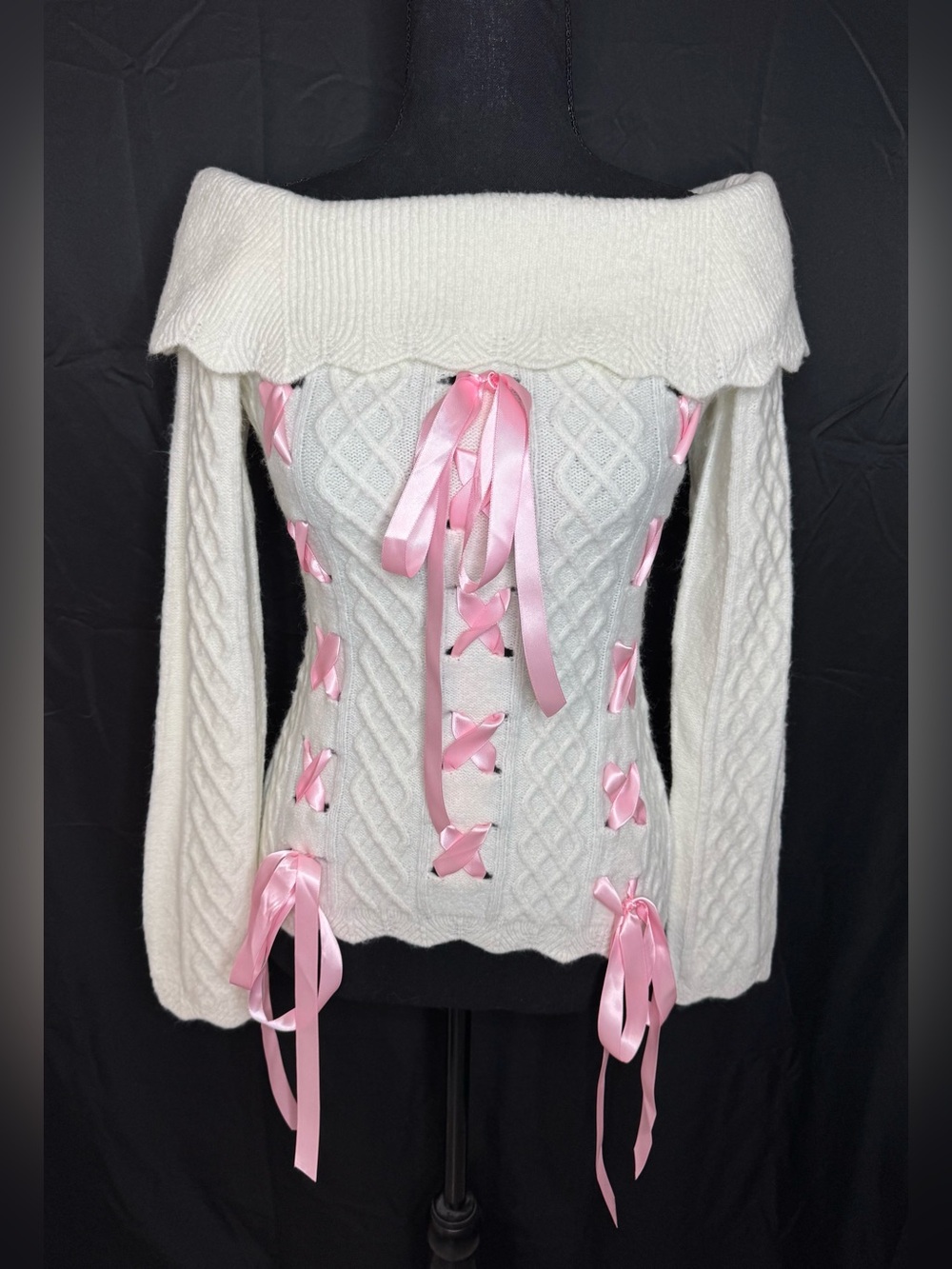 ✨🆕 NWT Dolls Kill Sugar Thrillz Flattery Will Do Pink Bows Sweater Top Small
